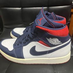 Jordan 1 mid USA size 10 for sale
