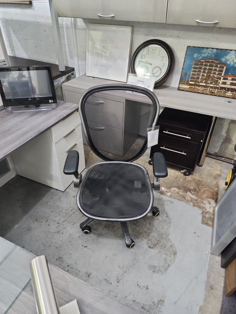 American Heavy Duty Steel Ergonomic Mesh Chair