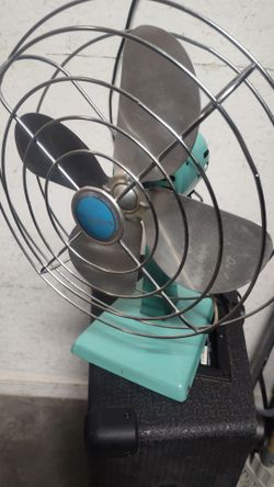 MCM Desk Fan Turquoise