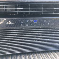 MIDEA 10000 BTU WINDOW AIR CONDITIONER AC WORKS PERFECT PLUGGED IN