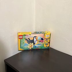 LEGO Creator 3-in-1 Tropical Toucan 