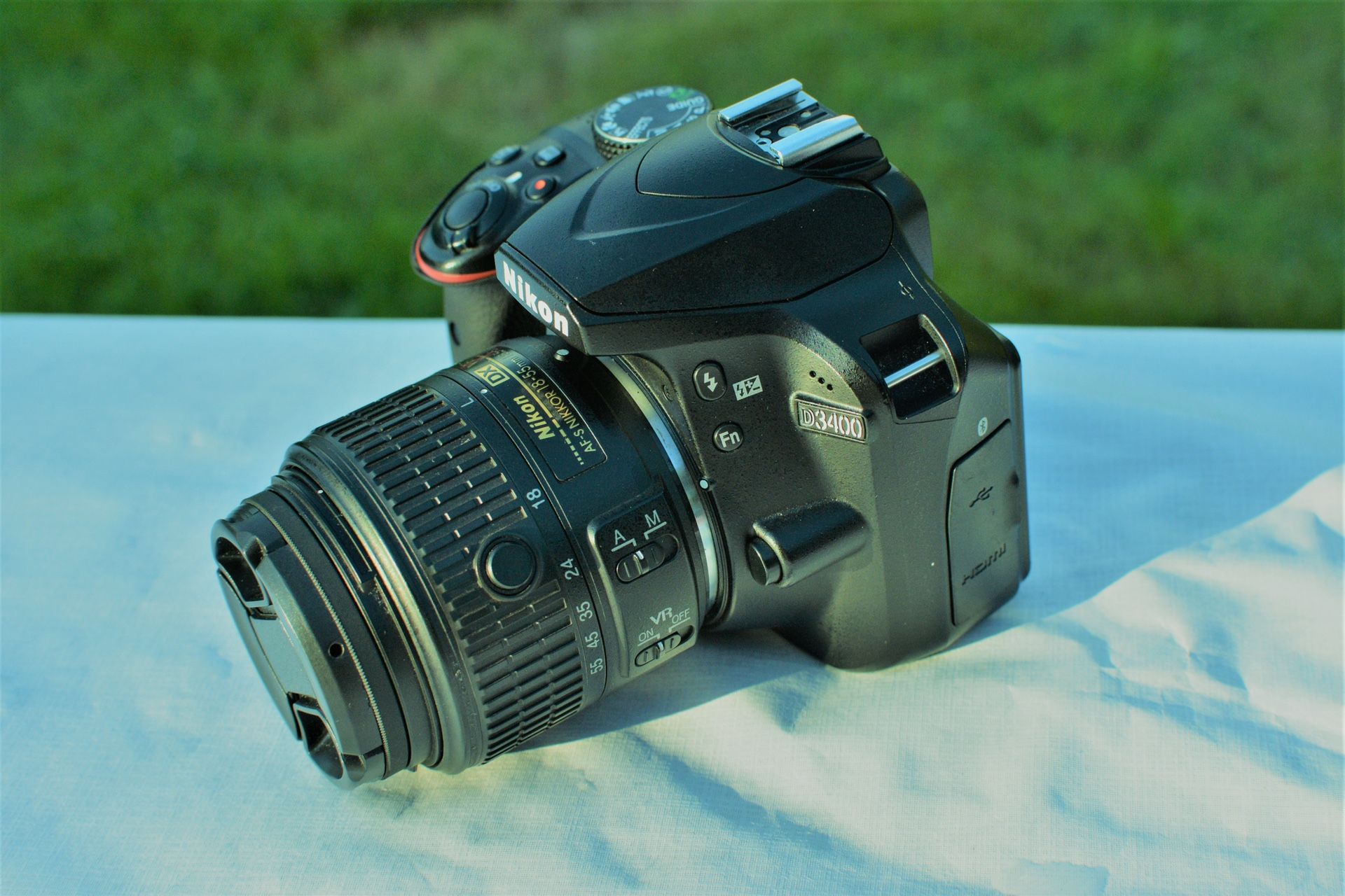 Nikon D3400 DSLR Camera W/AF-S Nikkor 18-55mm VR Zoom Lens