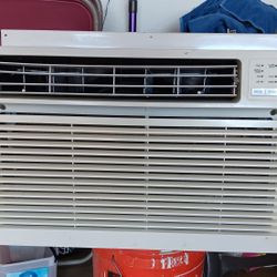 AIR CONDITIONER 12000BTU 