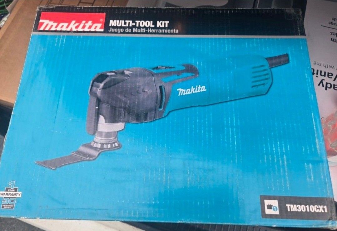 Makita Multi-Tool Kit