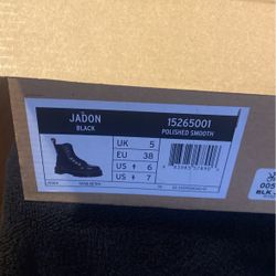JADON BLACK Dr. Air Wair Martens
