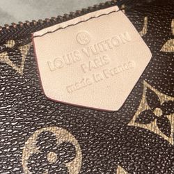 Gently Used Louis Vuitton Bag for Sale in Overland, MO - OfferUp