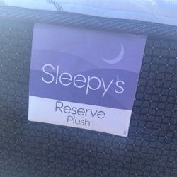 Yard Sale Kings Queens And Twin Mattress 