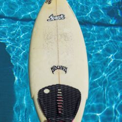 Surfboard Surf Board 5’10” Lost Mayhem Tri Fish