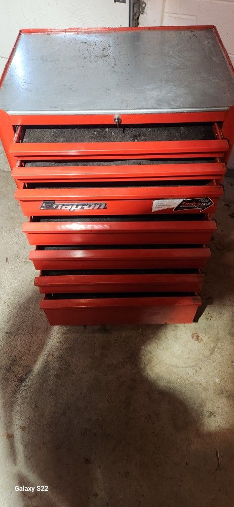KRA2007 snap on roll cab