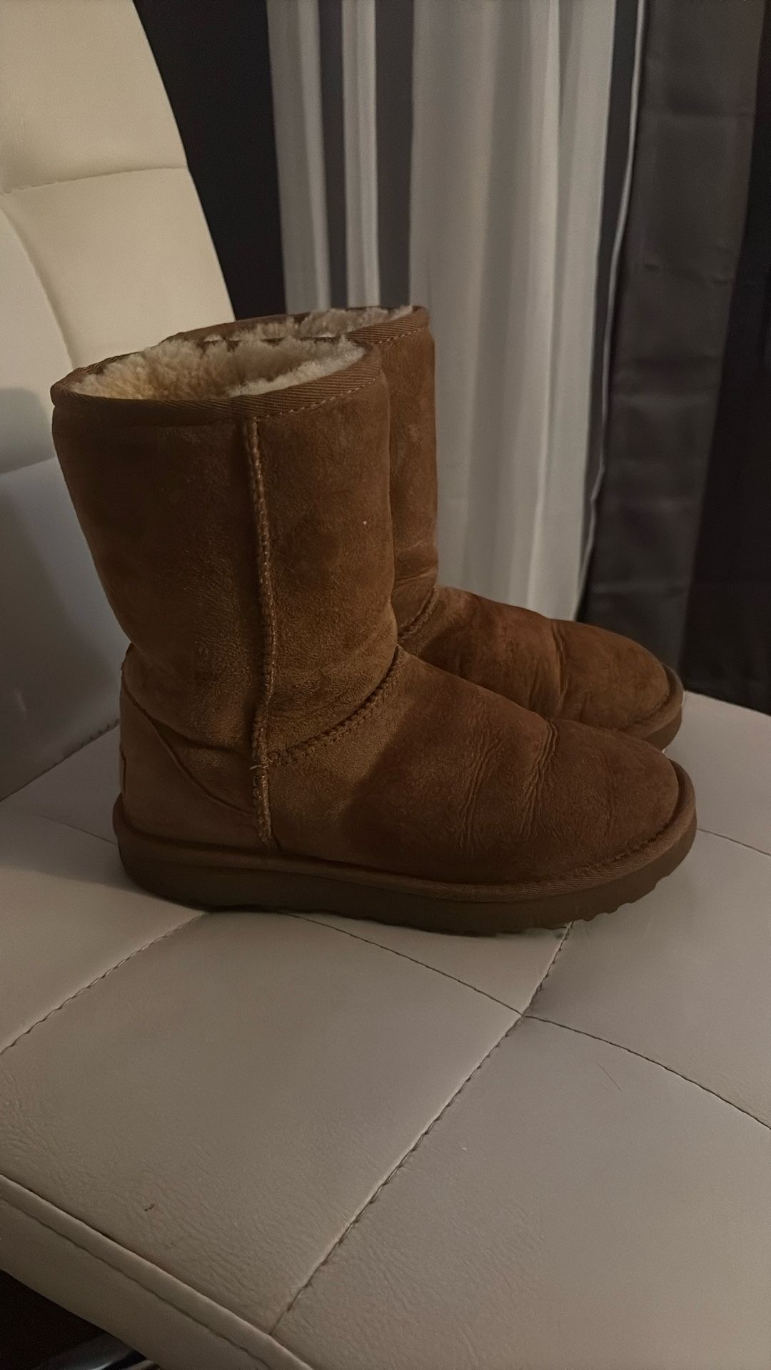 UGG size 5 women