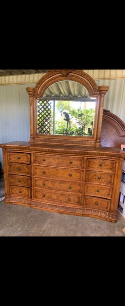 Bedroom set