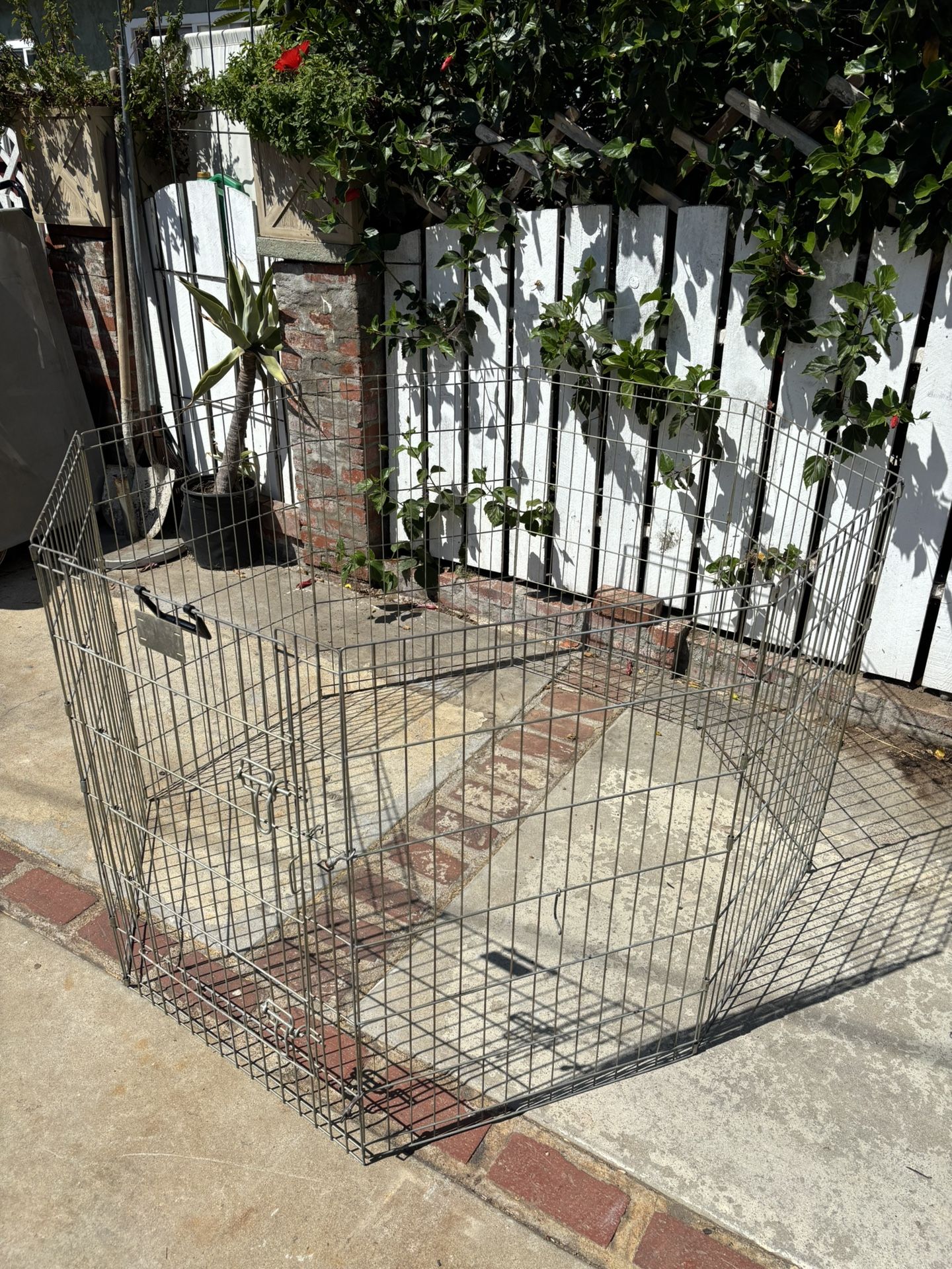 Pet Enclosure