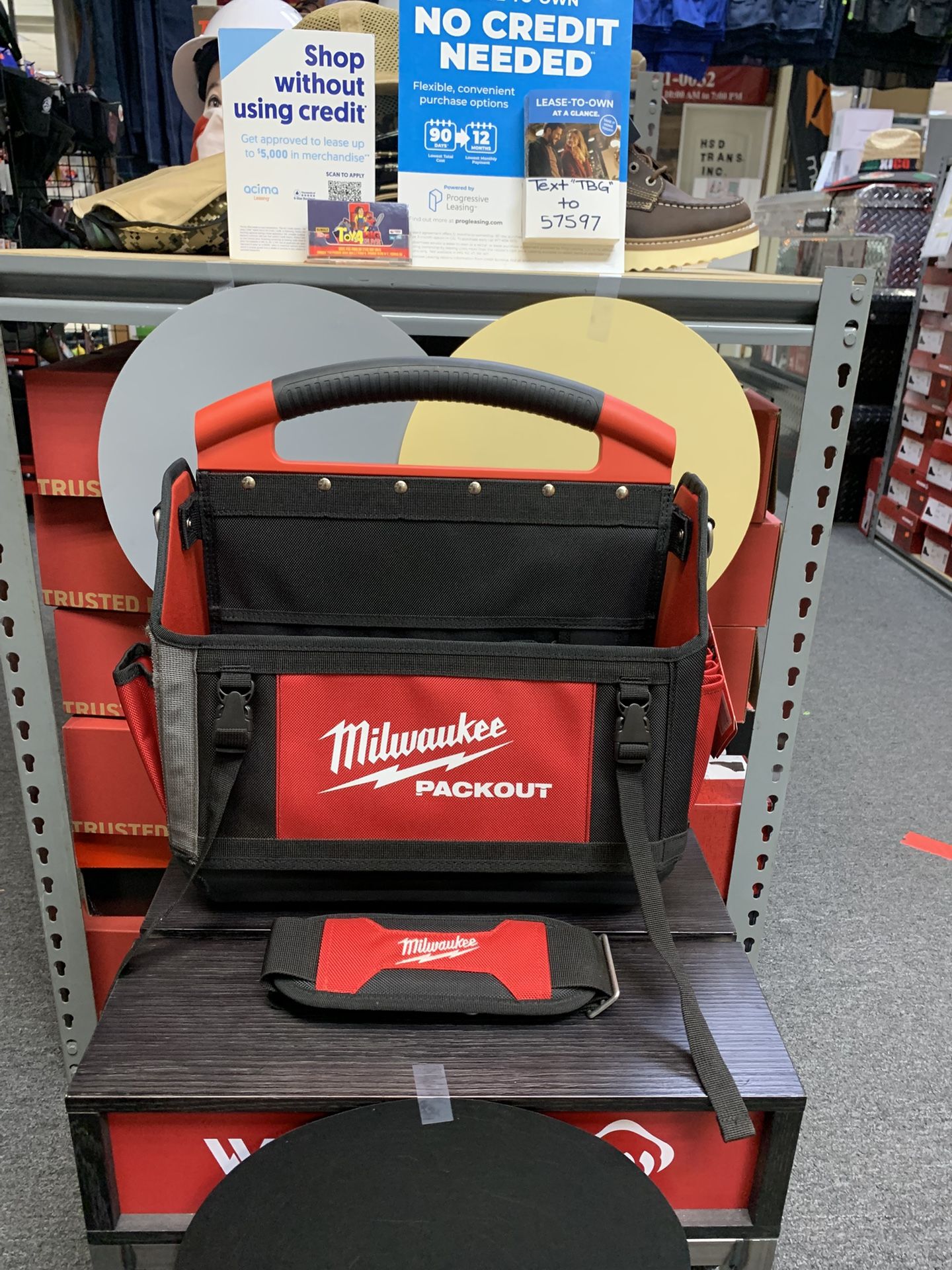 Milwaukee 15 in. PACKOUT Tote