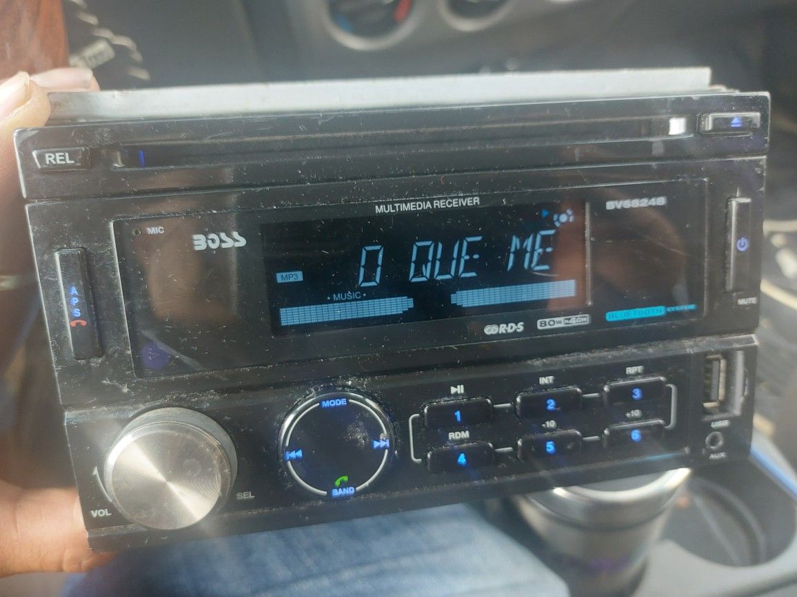 STEREO BOSS CD AUX USB BLUETOOTH SELE KITA LA CARITA DETACHABLE FASE GOOD CONDICIÓN ABLO ESPAÑOL