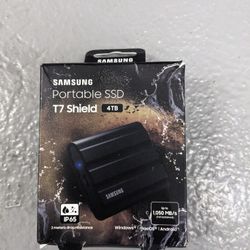 SSD - Samsung T7 Shield 4TB