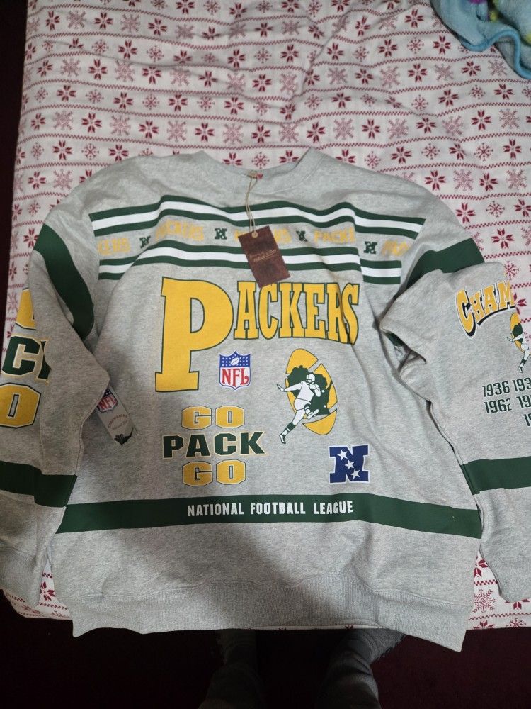 GB Packers Sweater!!