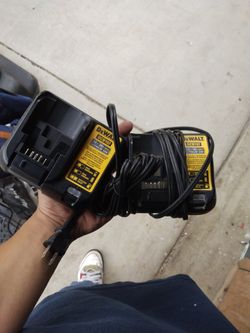 DeWalt Charger(2x)
