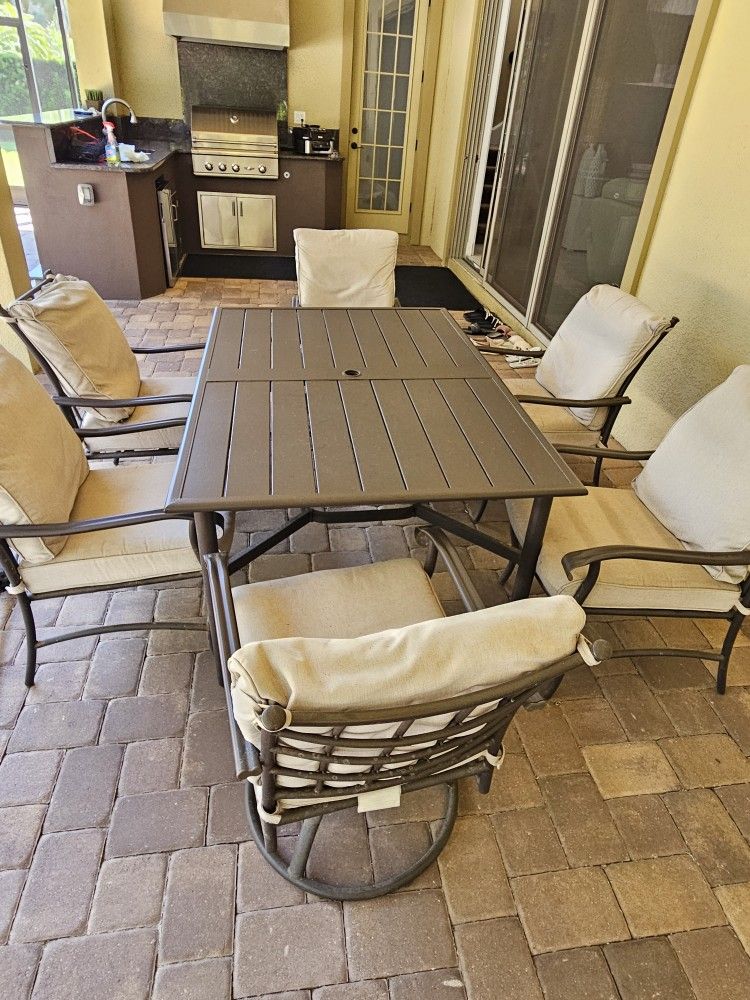 Outdoor Dining Set