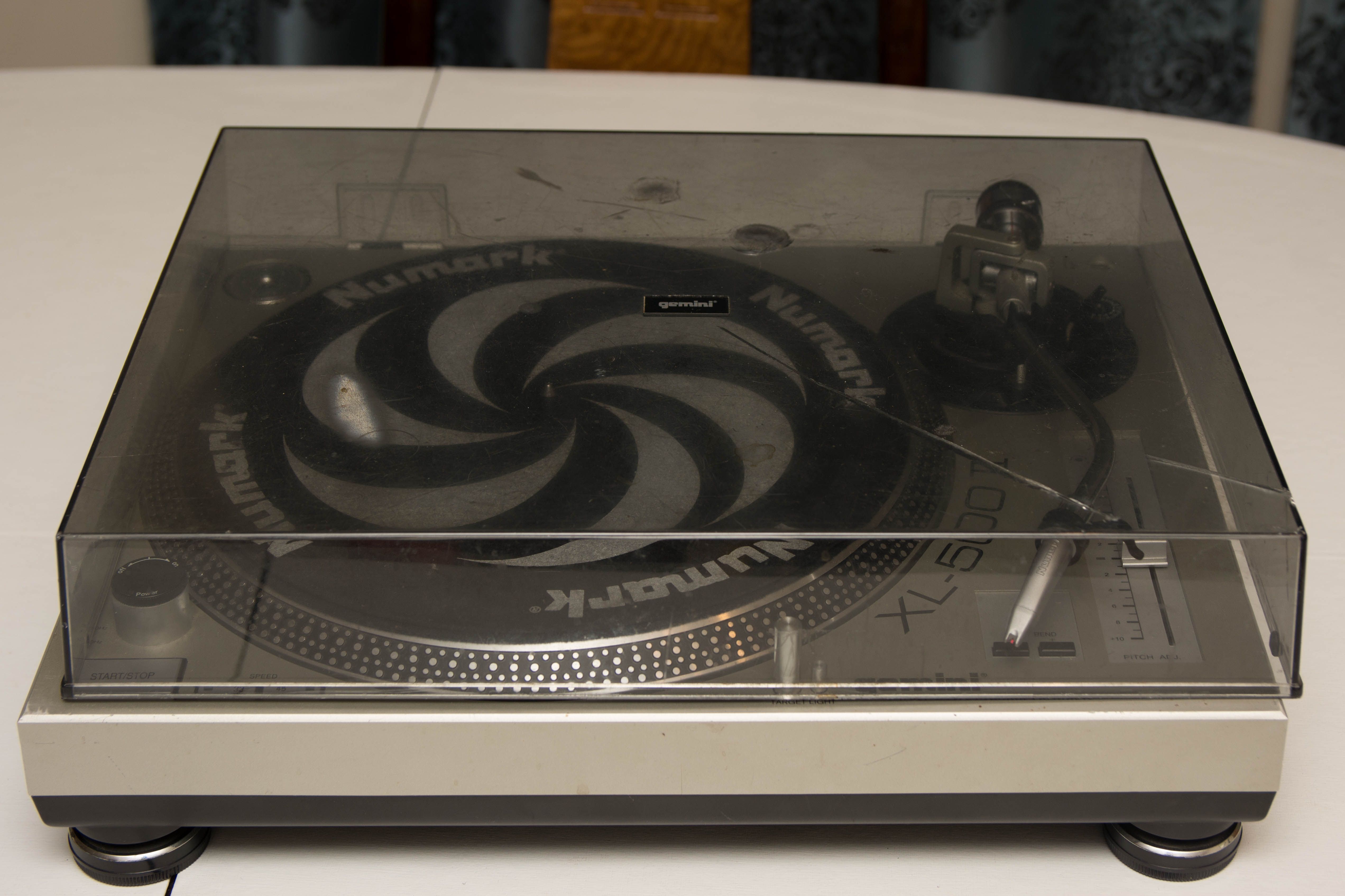 Gemini XL-500 Direct Drive DJ Style turntable record player, cs-1 cartridge
