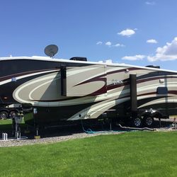 2015 Heartland Big Horn 3875FB