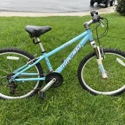 Girls Novato 24” Mountain Bike