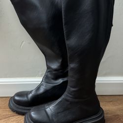 Size 5.5 Women’s Knee Boots