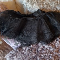 Black Petticoat 