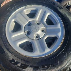 2014 Jeep Wrangler 5 Rims R16"