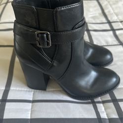 Aldo Boots  7 Size