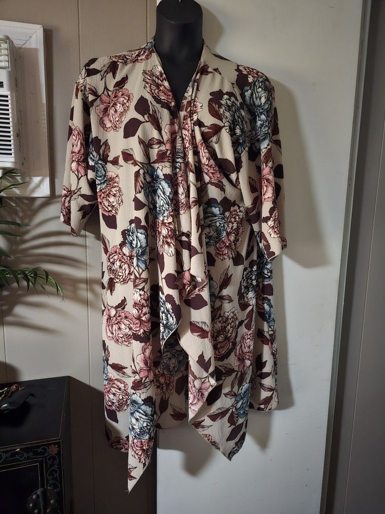 Ladies LulaRoe .Sheer Duster Large $10