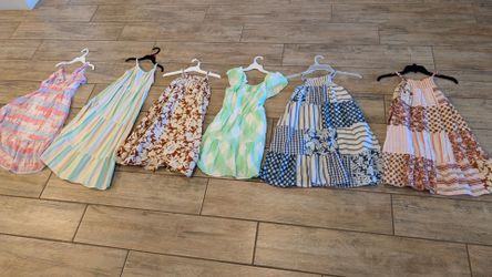 Girls dresses size M (7-8)