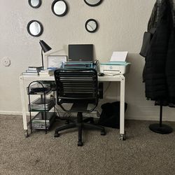 Rolling white desk