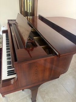 Kawaii Grand Piano