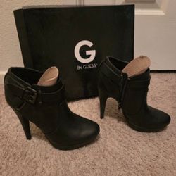 G By Guess Ankle Booties / Booties 