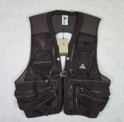 NEW - Nike ACG Buttles Vest Light  Hiking Unisex Adults Men’s Size L Women’s Size Large 