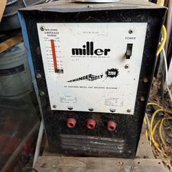 Miller Thunderbolt 225 Stick Welder