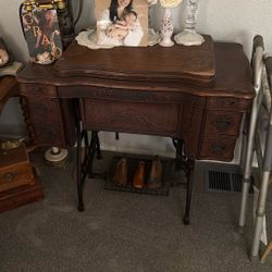 treadle Sewing Machine