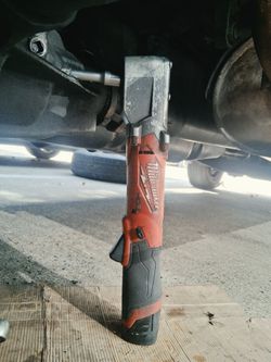 Milwaukee Right angle Impact wrench