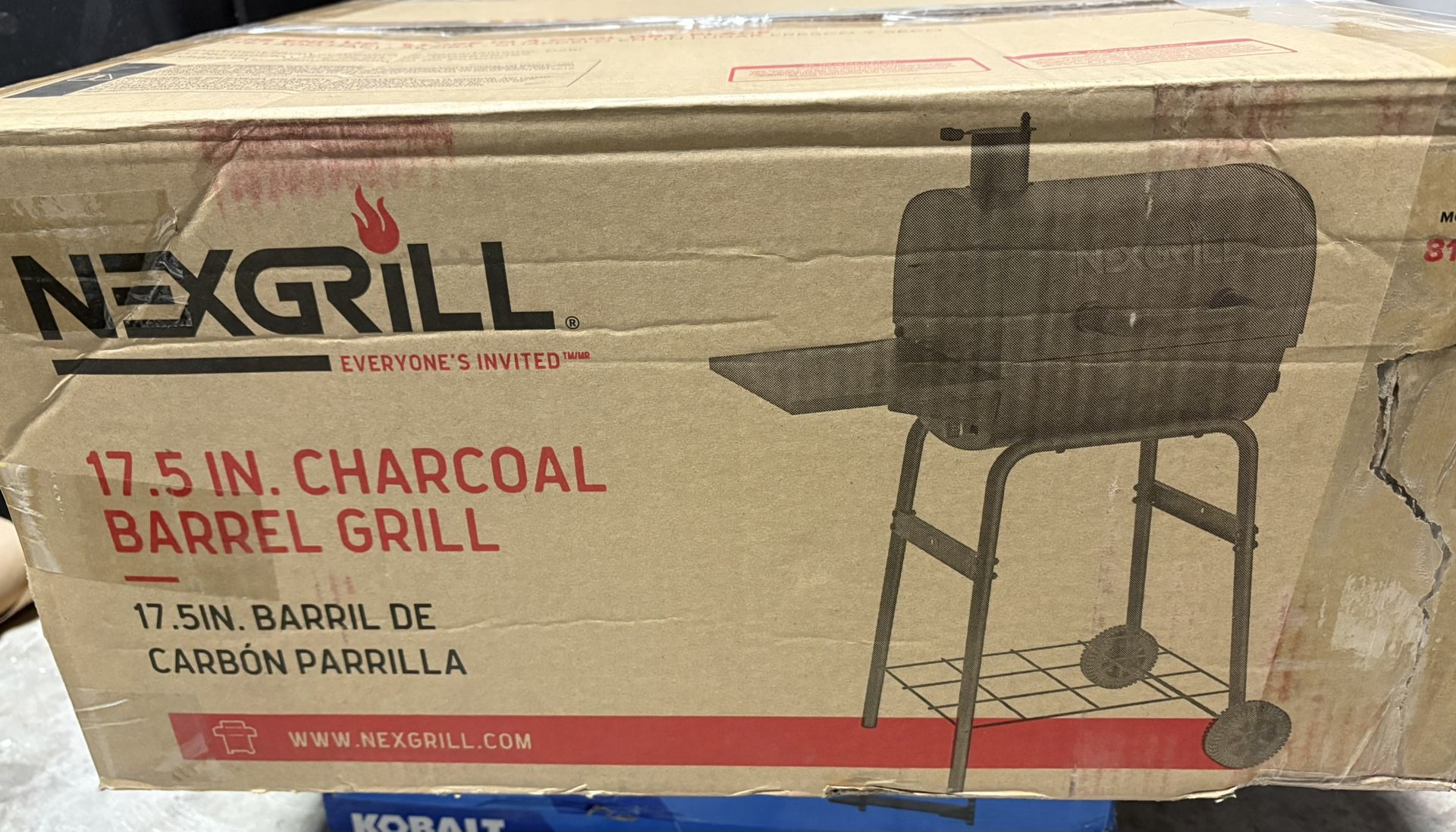 Barrel Charcoal Grill in Blac