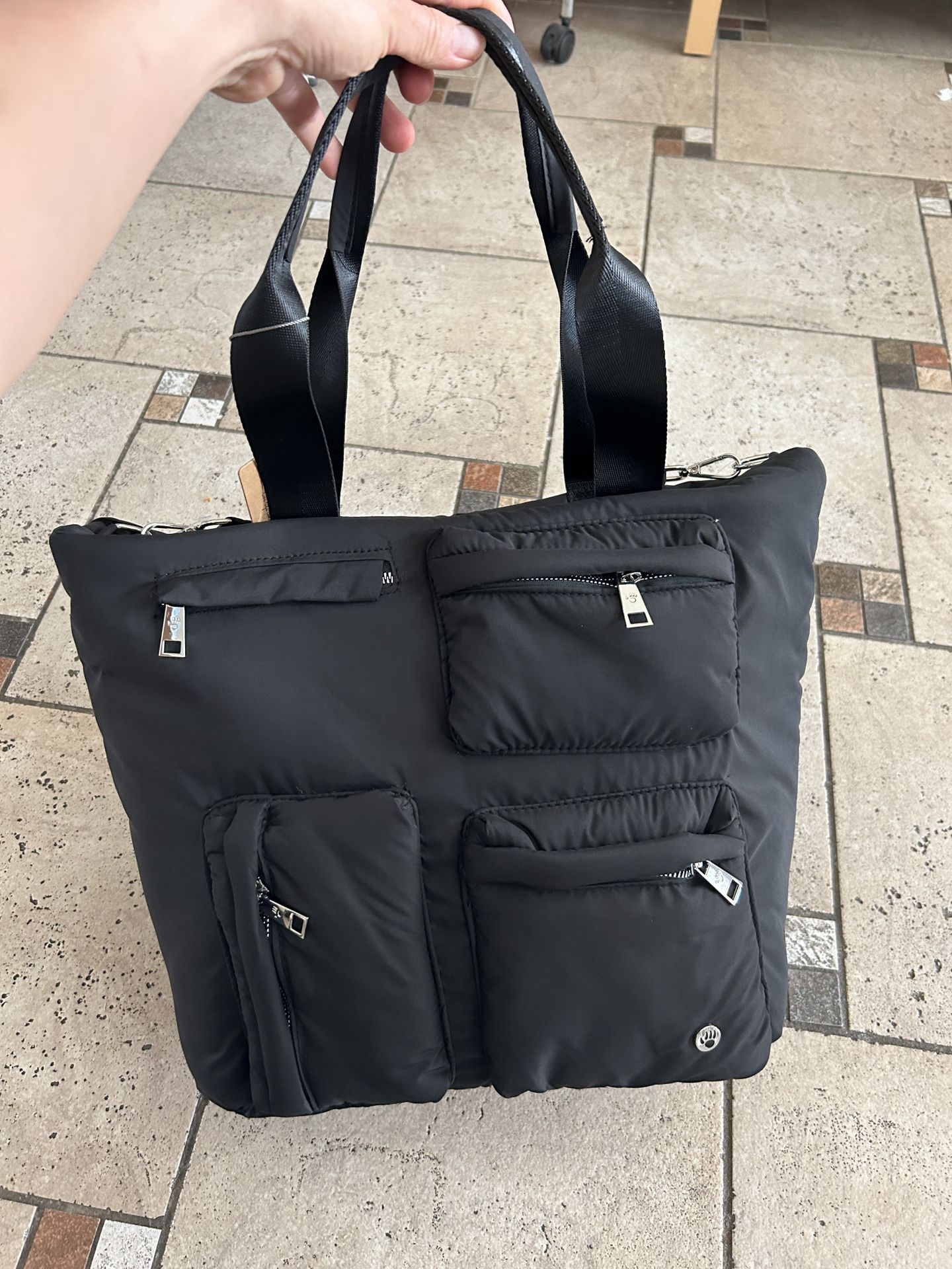 NWT BEARPAW Sporty Nylon Multi-Pocket Tote Bag
