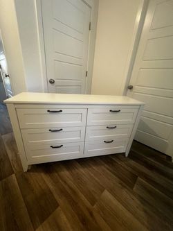 Dresser, Cómoda