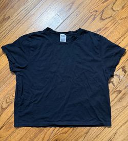 black Victoria's Secret PINK cropped t-shirt size XL