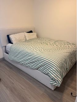 NEED GONE TODAY - QUEEN BED AND MATTRESS COMBO