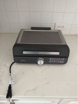 Ninja Sizzle 6-Serving Electric Indoor Griddle