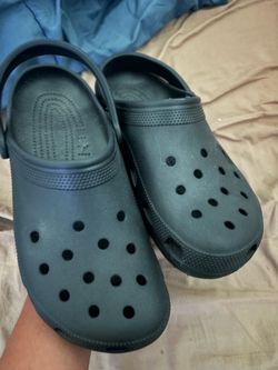 Black crocs