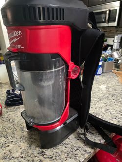 Milwaukee M18 backpack vacuum