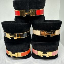 H Bracelets Stainless Steel Gold Plated Size 19