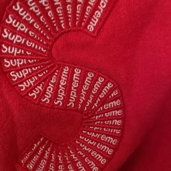 supreme S logo box logo