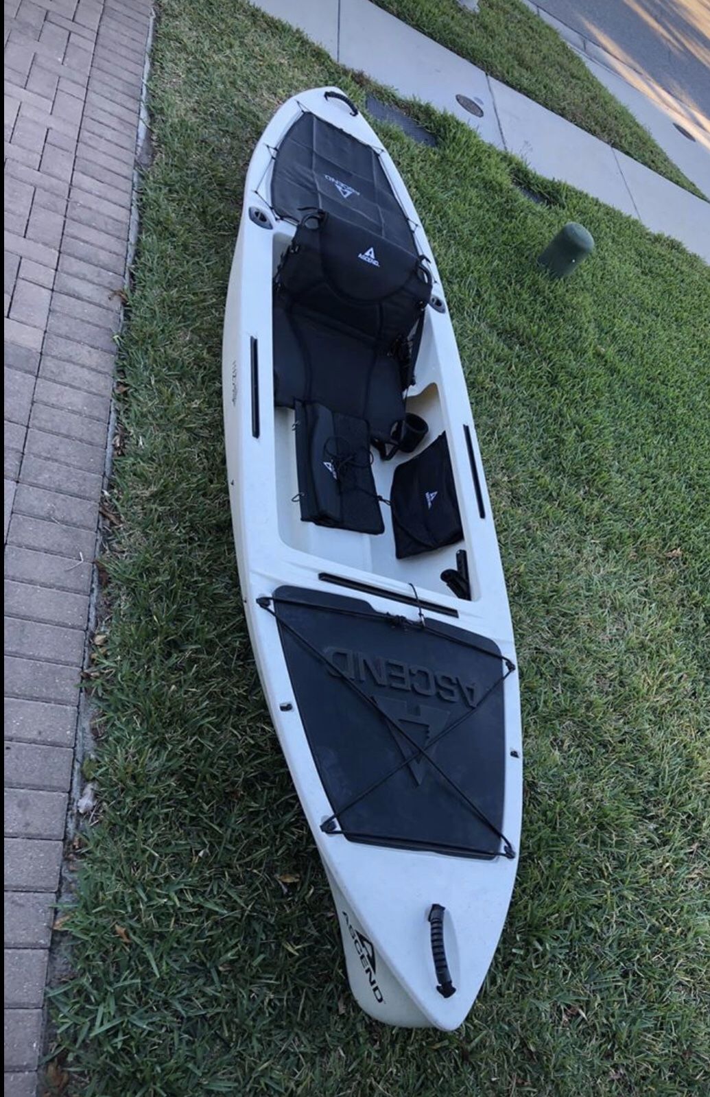 ASCEND H12 Fishing Kayak with paddle 250 Cm 