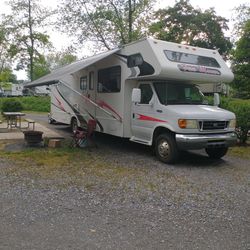 2006 Four Winds C-class Toyhauler